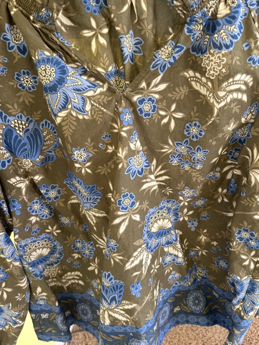Talbots Olive and Blue Floral Peasant Top | size Medium | worn only 1 time - Picture 5 of 7